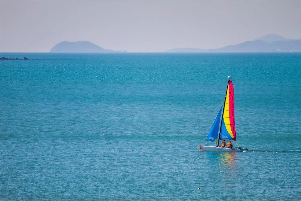 A catamaran crossing the Gulf of Siam off Bophut beach